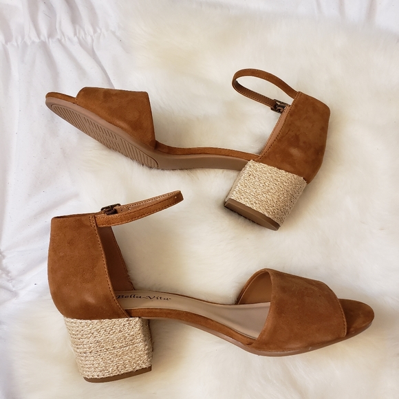 Bella Vita Shoes - Nwot bella vita block heel sandals
